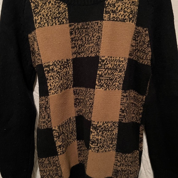 Oversized checkered sweater for fall - Picture 2 of 4